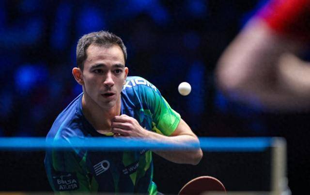 篮的板凳厚 篮的板凳厚