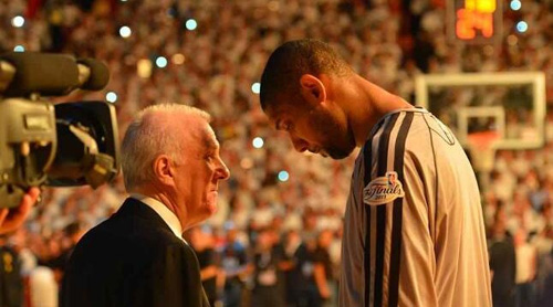 先看房规再 先看房规再